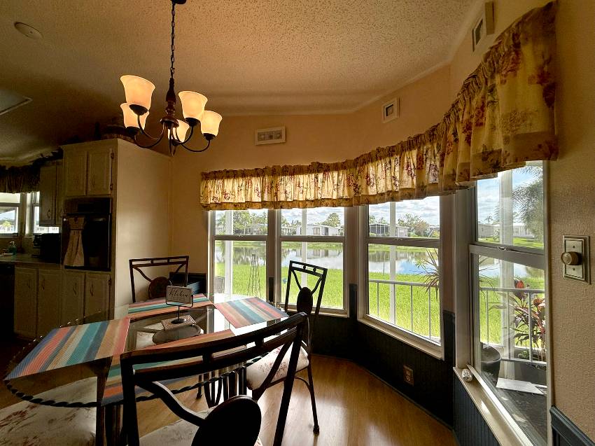 8111 Buena Vista Drive a Ellenton, FL Mobile or Manufactured Home for Sale